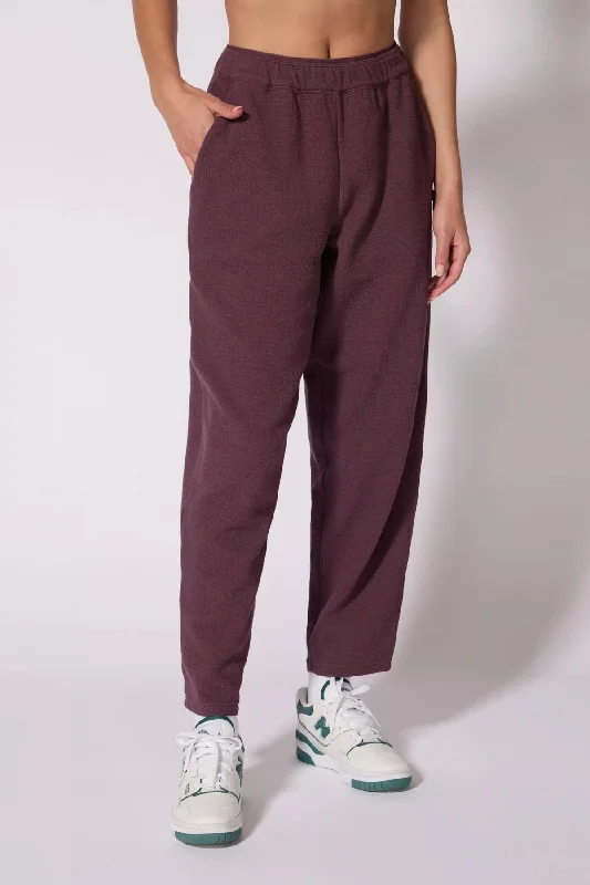 MPG Sport Women Solace Pant - HUCKLEBERRY Trendy Printed Leggings