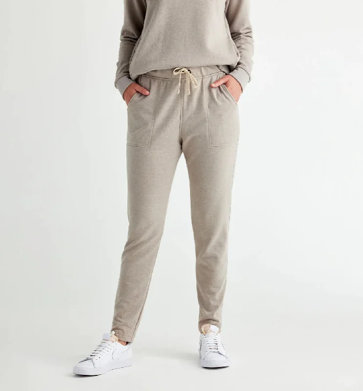 FREE FLY Women's Bamboo Lightweight Fleece Lounge Pant - HEATHER STONE Chic Slim Fit Pants