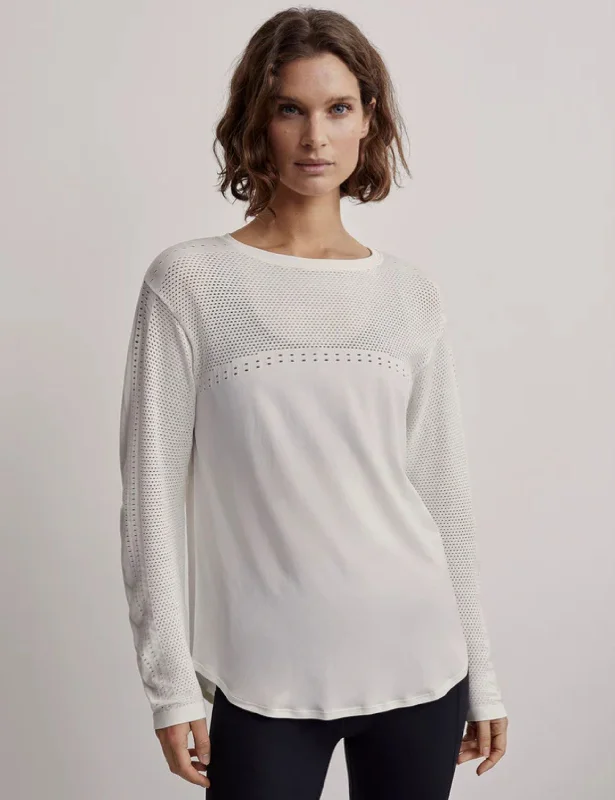 Merrick Seamless Tee - White Elasticated Padded Insulated