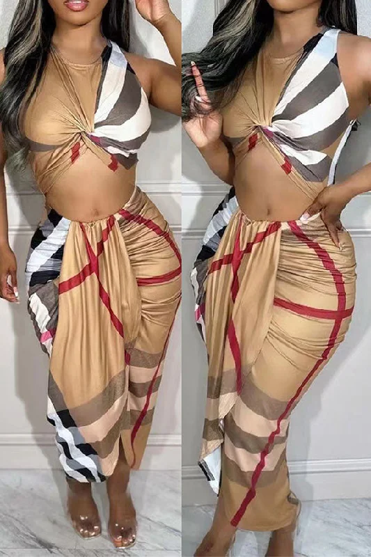 Plaid Flattering Twisted Cutout Irregular Maxi Dress Stylish Maxi Dress with Frills