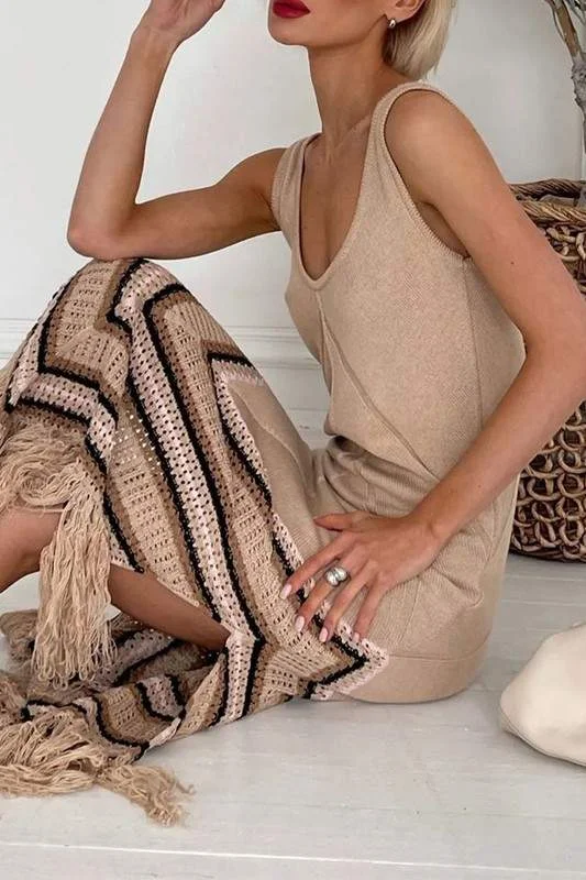 KHAKI