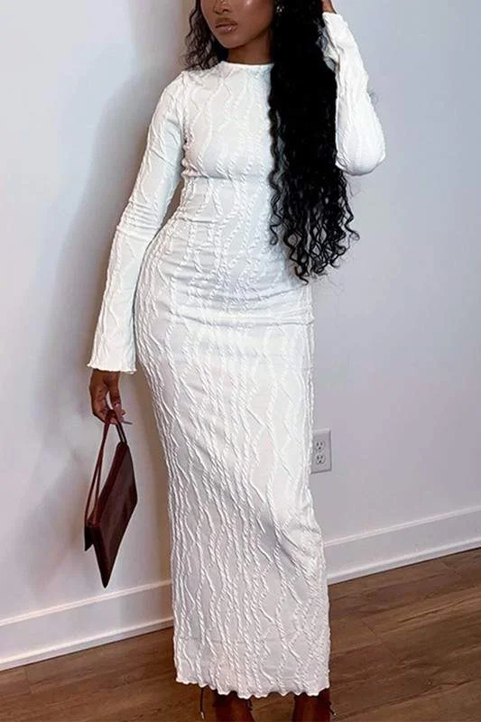 TEXTURED LONG SLEEVE MAXI DRESS Elegant Maxi Dress with Pockets