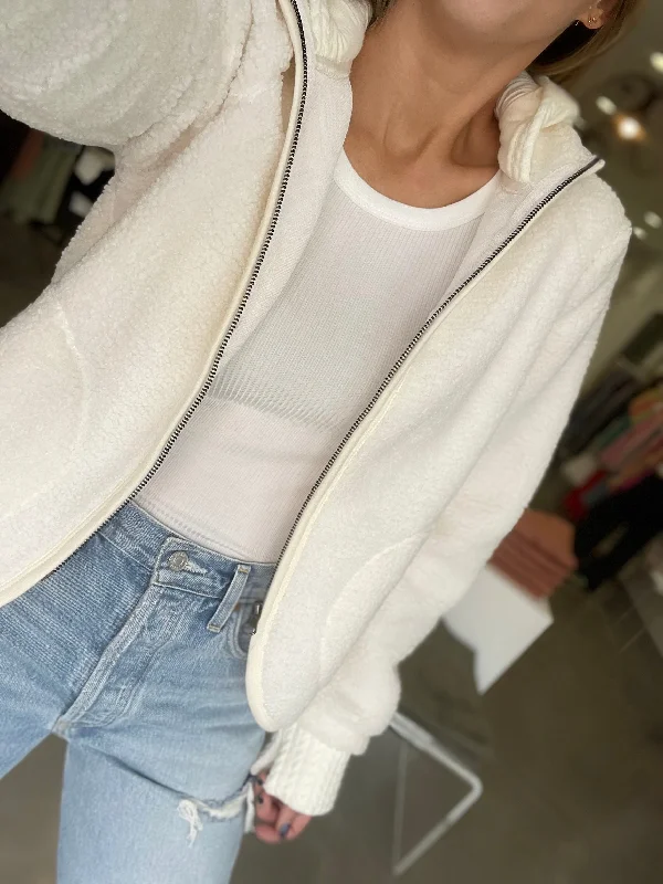 Isadora Jacket Snapped Jacket Toggled Jacket Drawstring Jacket